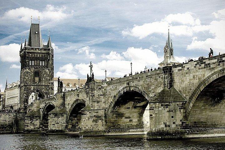 Prag Highlights Private Wanderung : Burg & Hotelabholung
