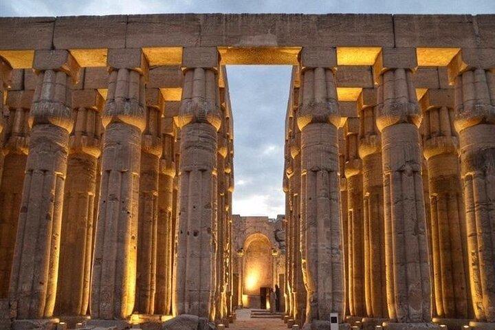 westoever van luxor en oostoever