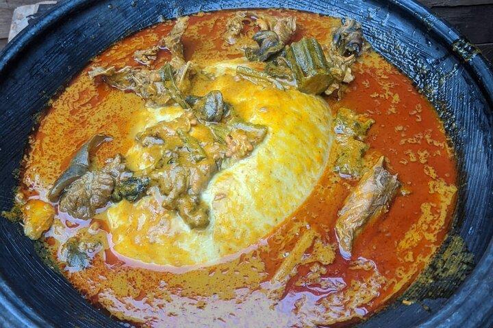 ウェルネスコミュニティセンターを支援するためのアクラの地元のガーナ料理教室