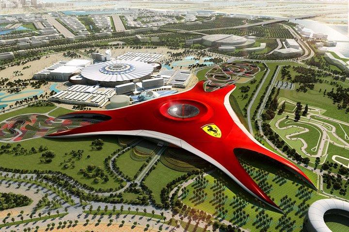 Entrée du monde Ferrari à Abou Dhabi avec transferts aller-retour de Dubaï