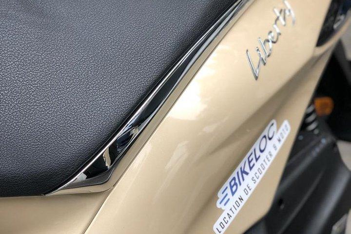 スクーターレンタル Liberty Piaggio 50cc (4T) パリ
