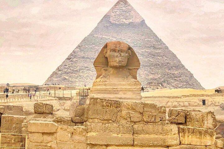 Visite des pyramides de Gizeh et du vieux marché de Khan Al-Khalili avec déjeuner