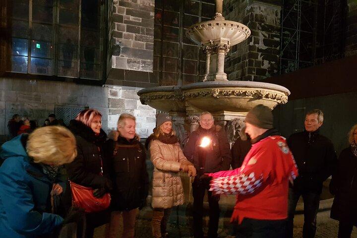 Nachttour door Keulen "Fakkeltocht alternatieve nachtwaker"
