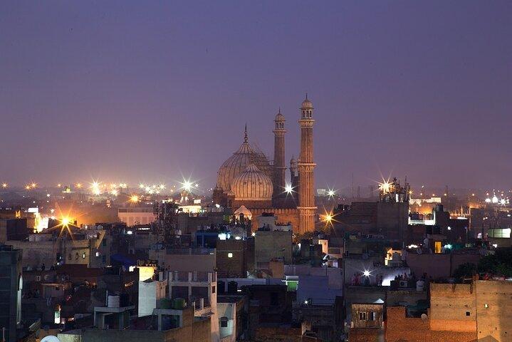 Old Delhi Cycling Expedition & New Delhi Tour in veicolo con colazione e pranzo