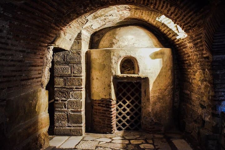 Skip-the-line Underground Rome Private Tour of Crypts & Catacombs w Hotel Pickup