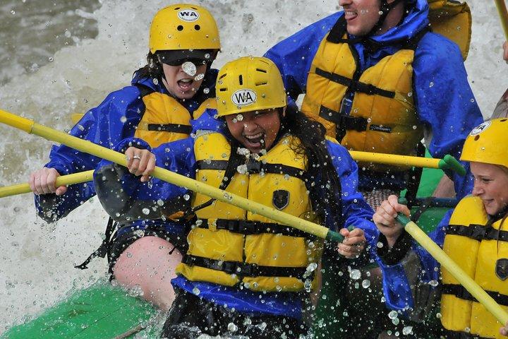 Monumento Nacional del Cañón Browns Whitewater Rafting