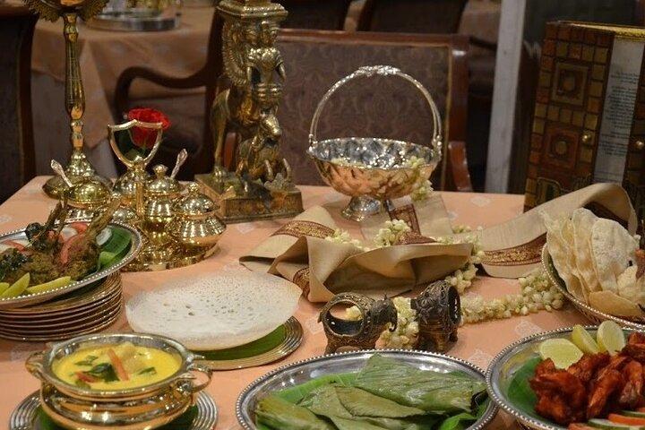 Goditi la cucina dell'India meridionale al Dakshin - Sheraton New Delhi con trasferimento privato