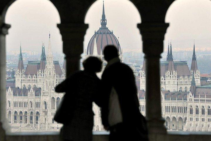 Budapest Highlights Self guided scavenger hunt and Walking Tour