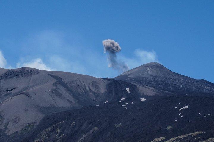 Etna Morning Tour, cavernas e crateras