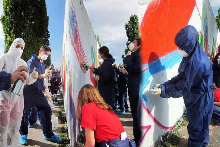 Atelier de graffiti ouvert dans le Mauerpark à Berlin