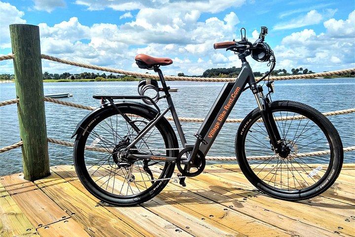 フロリダの村での電動自転車レンタル
