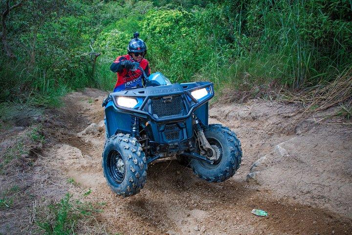 パタヤ34km ATVまたはバギーアドベンチャーを体験するライダーツアー