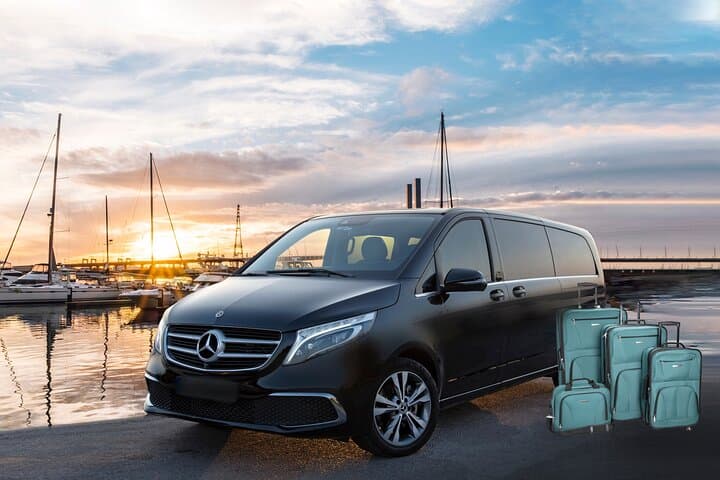 Private Transfer From Pireaus Port To Athens City Center