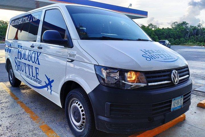 カンクン空港からホルボックス チキーラ港への相乗りシャトル