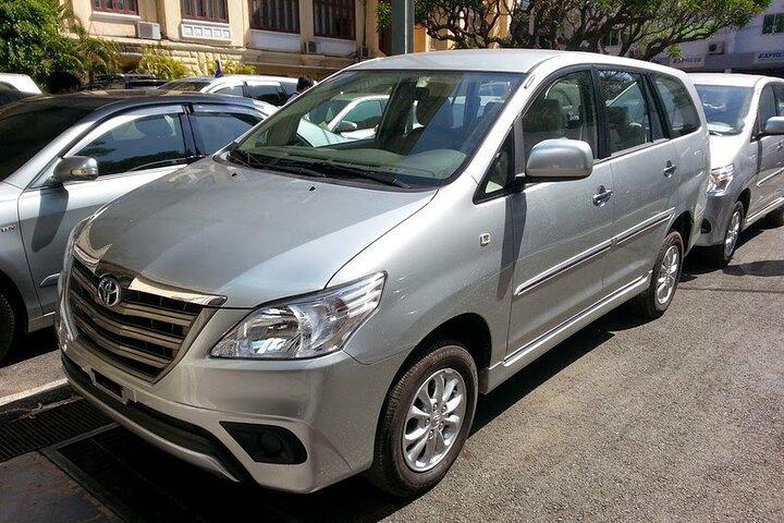 Luchthaventransfer (van Da Nang Airport naar Hotel in Hoi An) 4-zitsauto