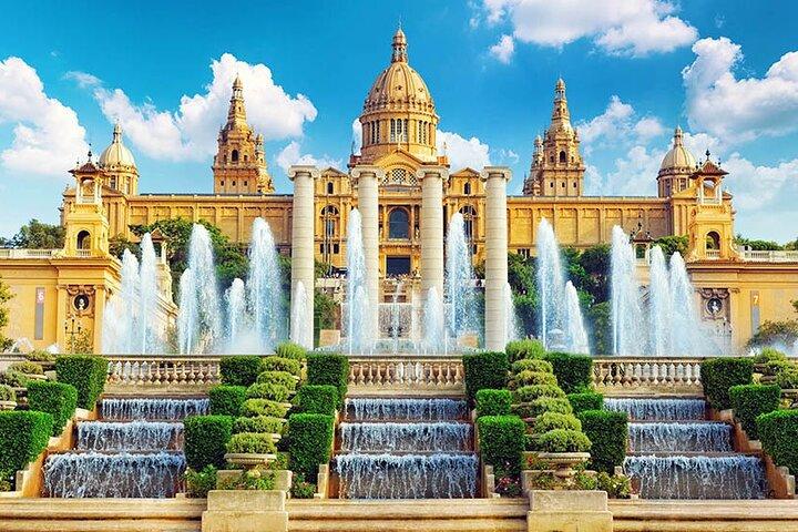 Tour privato dei punti salienti di Barcellona con trasferimenti dal porto o dall'hotel