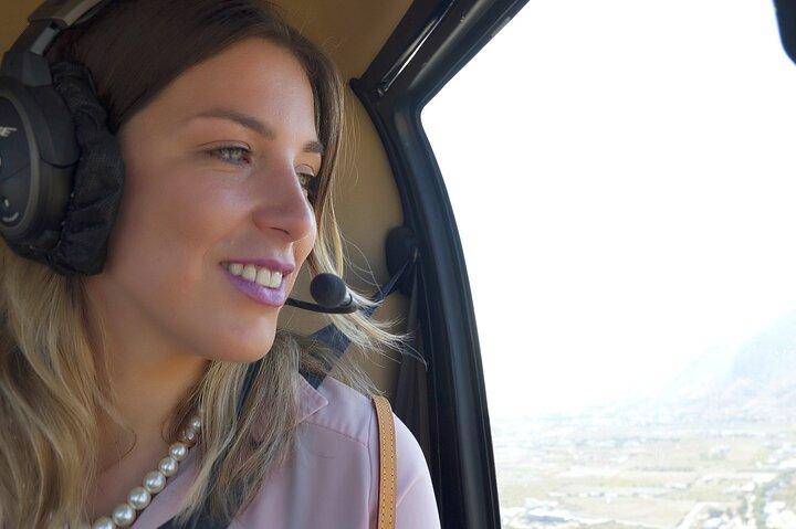 Transferência privada de helicóptero de Santorini para Ios