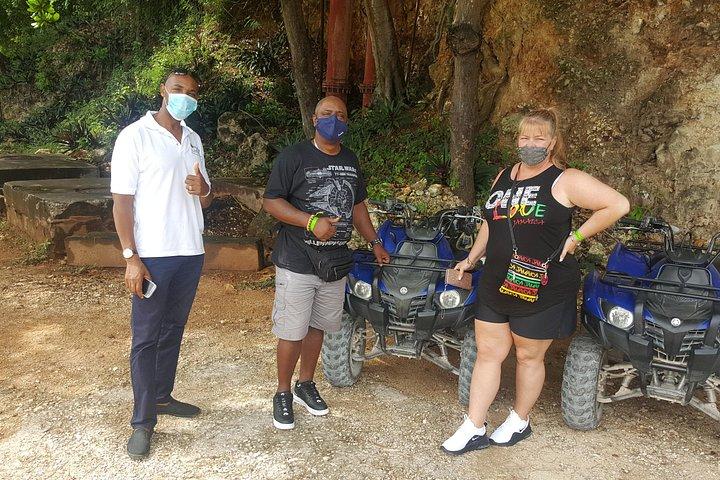 ATVアドベンチャーラフティング＆ブルーホール FROM OCHO RIOS
