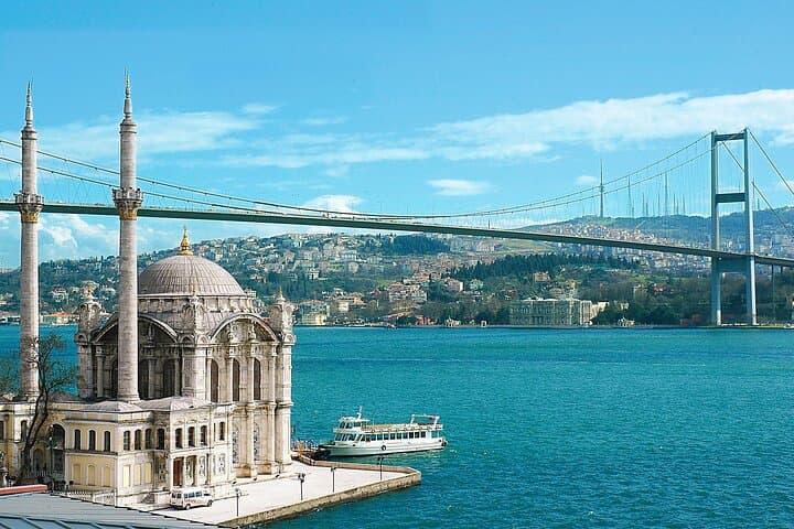 Golden Horn and Bosphorus Boat Tour in Istanbul
