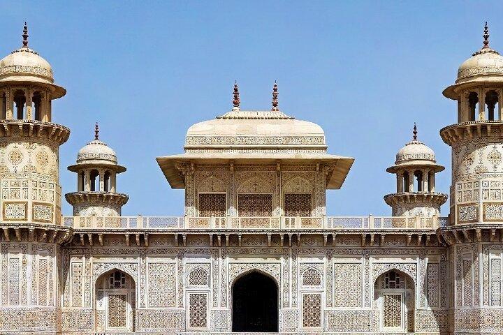 Alba e tramonto del Taj Mahal: tour privato di un giorno intero ad Agra