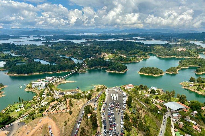 Private Guatapé & El Peñol Rock Tour from Medellín