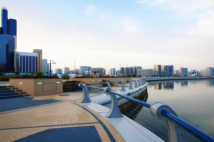 Abu Dhabi City Tour with Warner Bros. Park