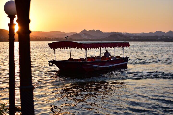 Geführte Nachtwanderung in Udaipur - Entdecken Sie das beste Nachtleben mit einem Einheimischen