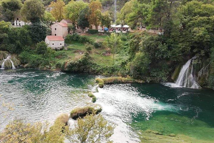 Från Split eller Trogir : Krka vattenfall och Primošten sightseeing