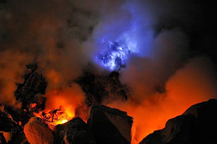 Øst Java Tours med Bromo Photography, Ijen Blue Fire og vandfald
