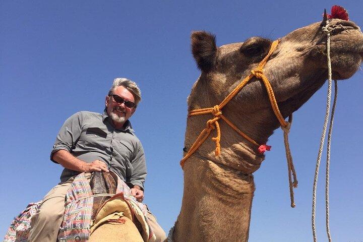 Kamelensafari-ervaring met Chhotaram Prajapat