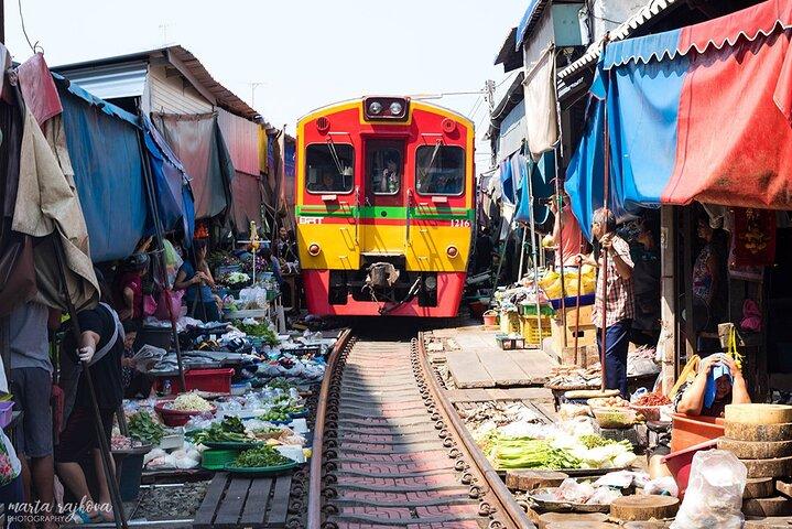 Mercado Flutuante de Damnoen Saduak e Excursão ao Mercado de Trem Maeklong