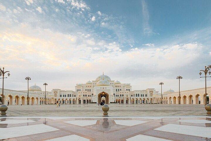 Private Abu Dhabi City Tour with Qasr Al Watan from Abu Dhabi