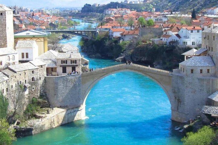 モスタルとクラビツェの滝トルコの家を含む小規模グループ