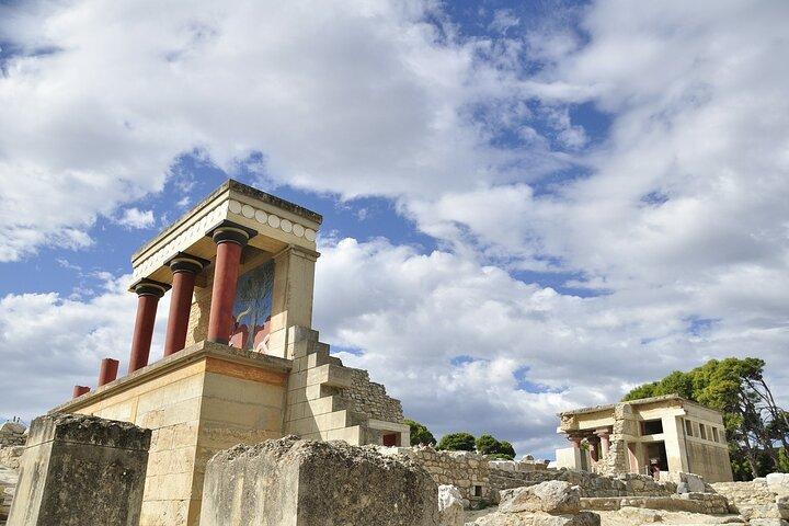 3 Day Tour Santorini, Crete to discover the Beauty of the Islands