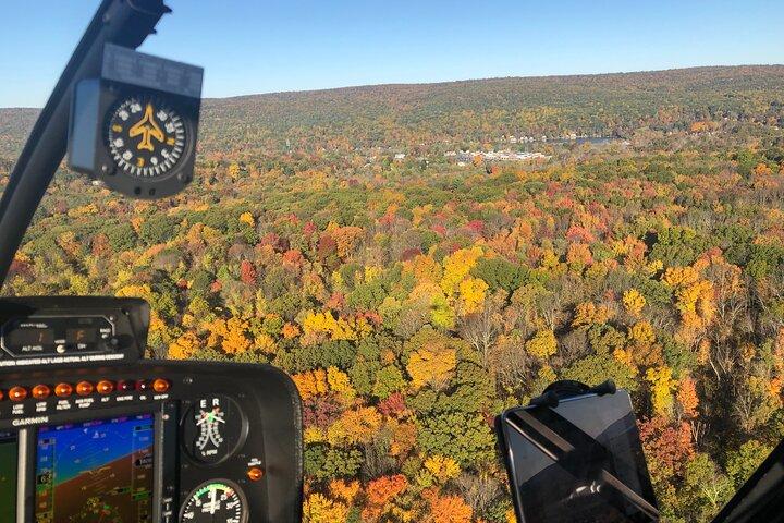 Passeio particular de helicóptero pela folhagem de outono no Vale do Hudson, saindo de Westchester
