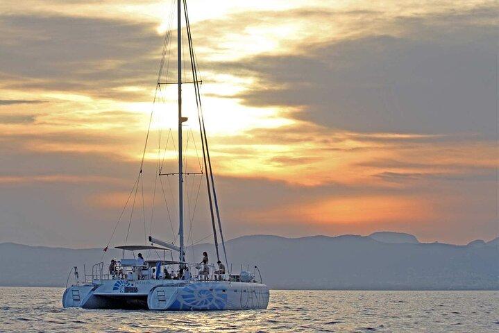 Catamarano al tramonto per soli adulti Baia di Palma