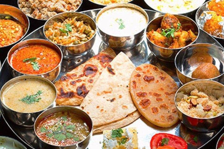 Een Jaipur Food Market Visit en Home-Style Cooking Experience