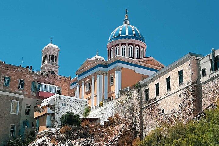 Syros et Santorin en 5 jours : Circuit emblématique des îles grecques