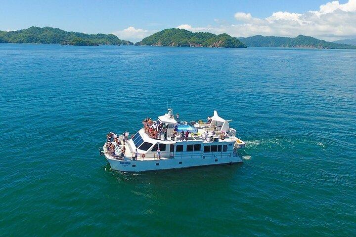 サンホセからのトルトゥーガ島一日ツアー