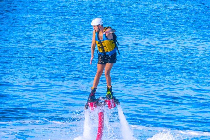 Pacchetto di sport acquatici Bali con trasporto a Tanjung Benoa