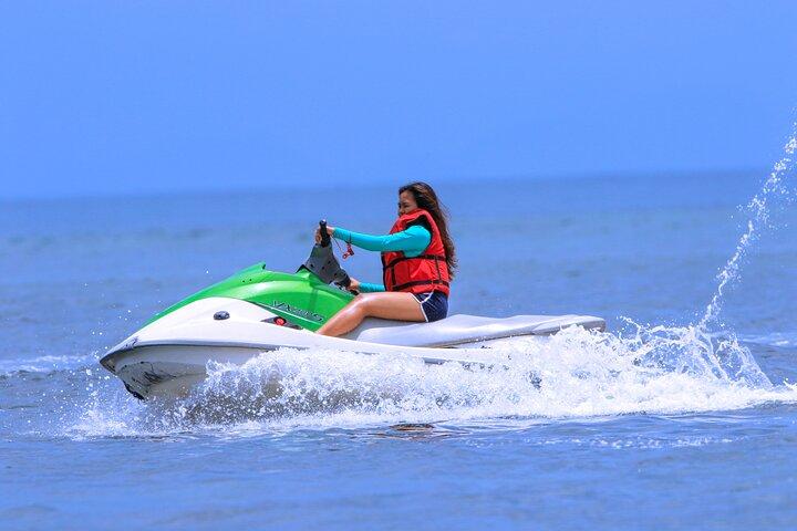 Bali Diversión moto acuática y deportes acuáticos en Tanjung Benoa con transporte