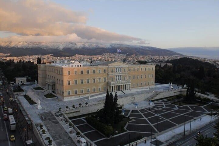 All Day Tour in Athens for up to 8 People Featuring Top Attractions