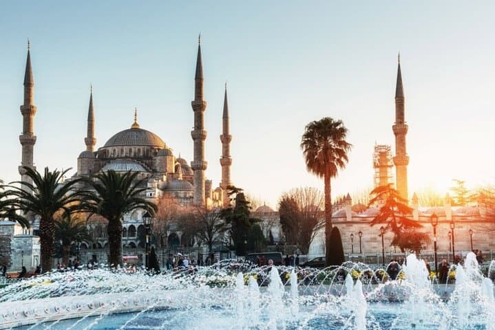 Guided Half-Day Tour to Topkapi Palace & Grand Bazaar