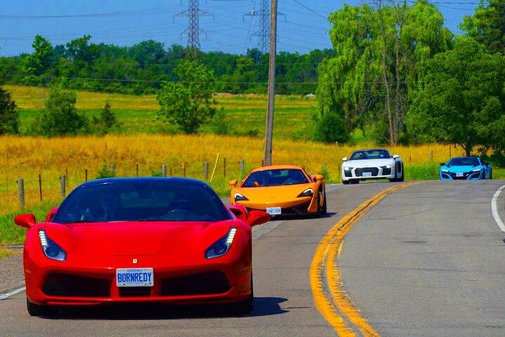 Prueba de conducción exótica o de supercoche con pasajero en Hamilton Mountain