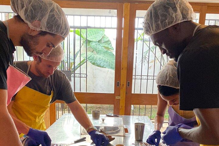 サンノゼの地元工場でのチョコレート作りと試食