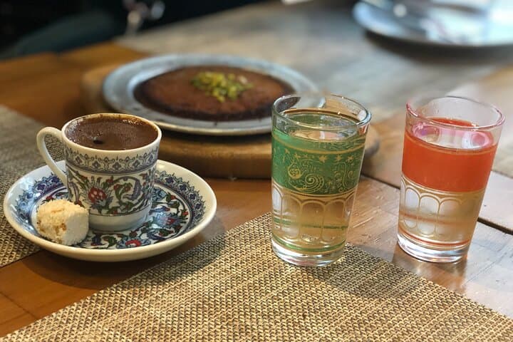 Private and Guided Istanbul Food Tour: Taste of Istanbul