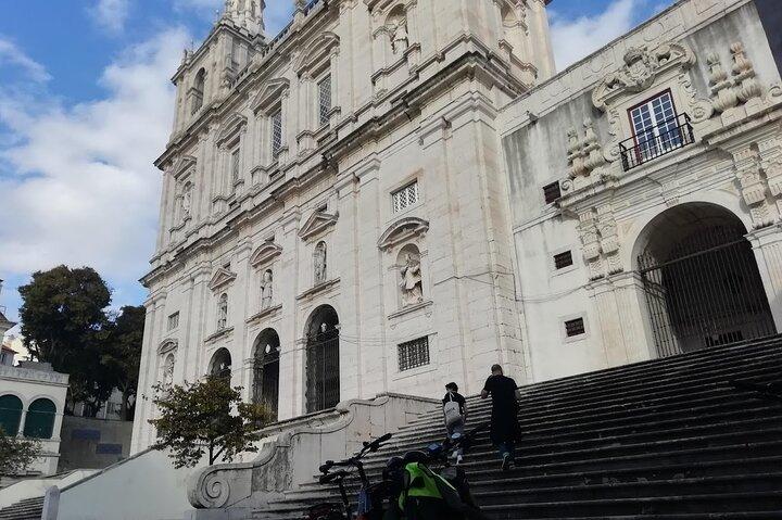 7 Hills and 14 Viewpoints - Lisbon E-Bike Tour