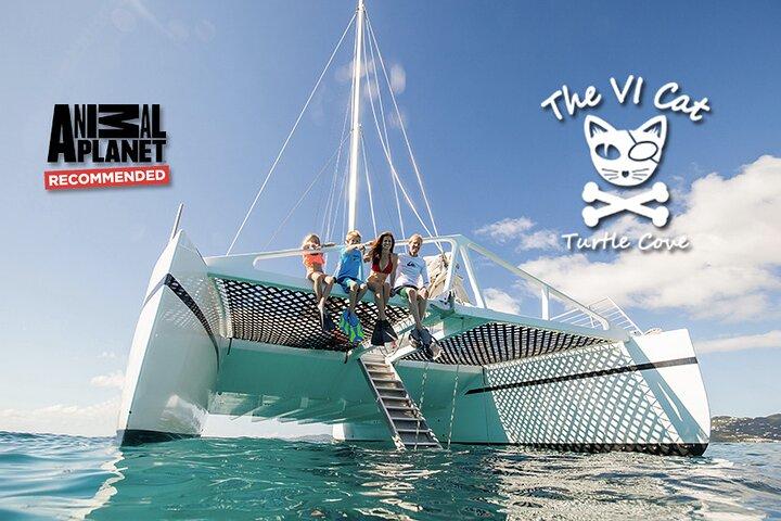 Turtle Cove Catamarán Snorkel y Navega en Little Buck Island STT