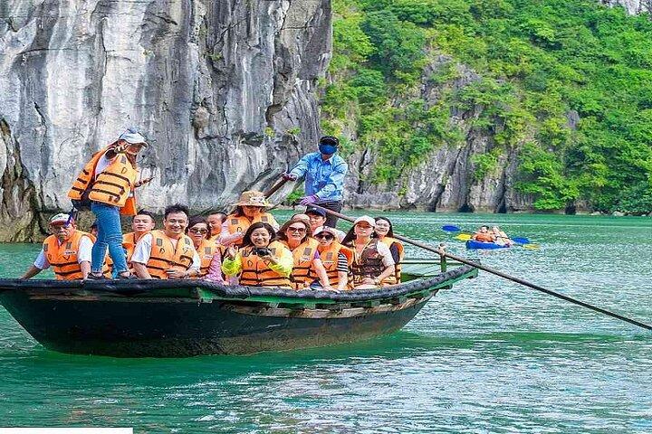 Halong Bay 3 Day 2Night Overnight su La Regina Legend Cruise 5 Star