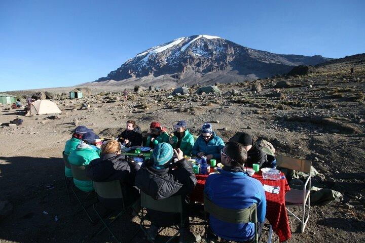 8 dages klatring af Kilimanjaro Machame-ruten i Tanzania